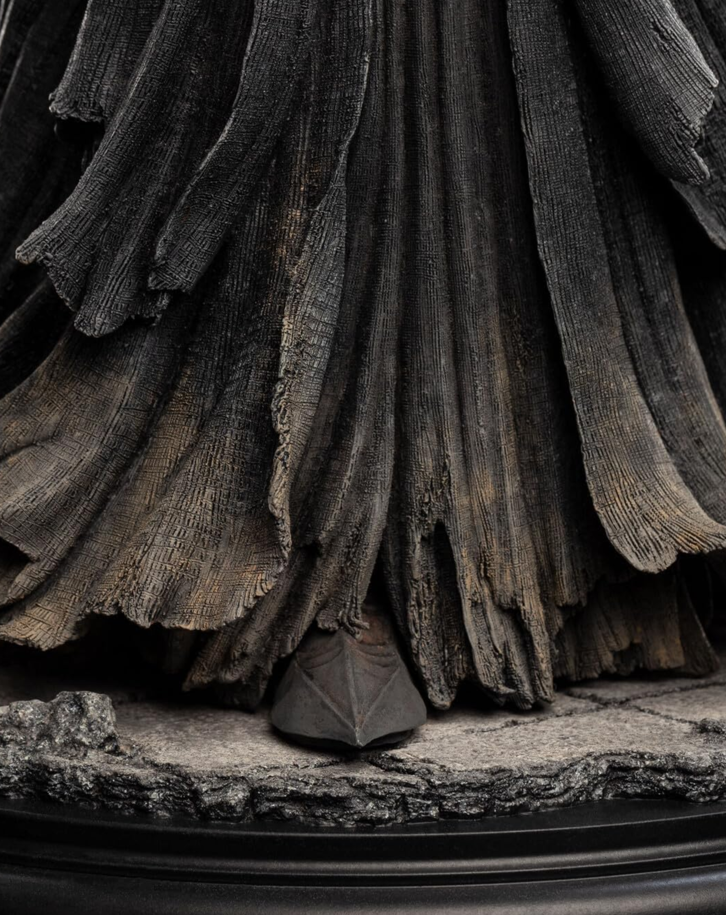 Ringwraith of Mordor LOTR Figurine