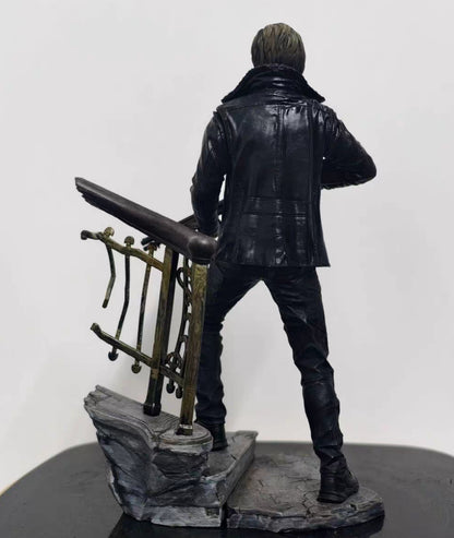 Leon Kennedy & Grace Ashcroft Figurine