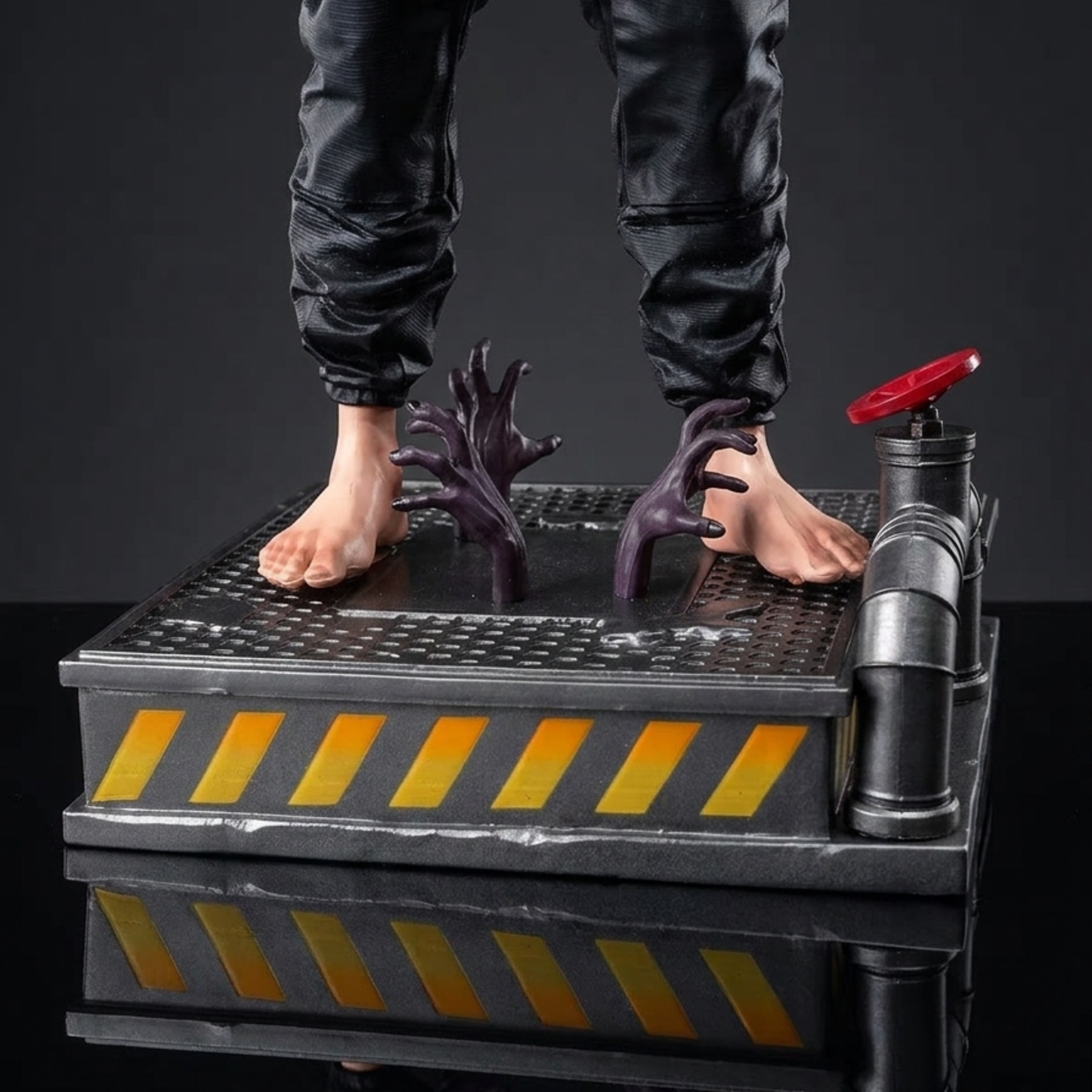 Leon S. Kennedy Resident Evil Figurine